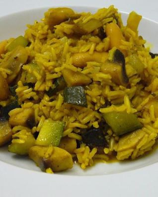 Паэлья ди вердура с цукини, фасолью и шампиньонами