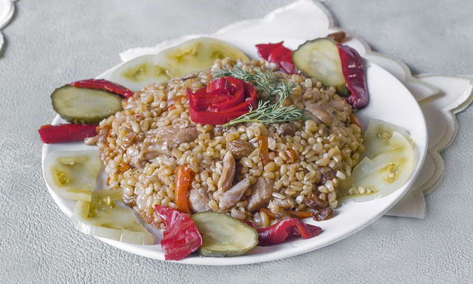 Рецепт пилав с курицей, булгуром и изюмом