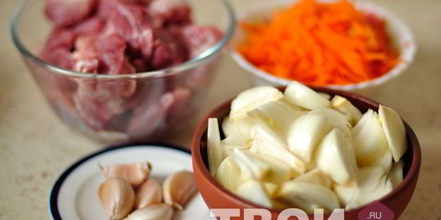 плов из свинины в мультиварке