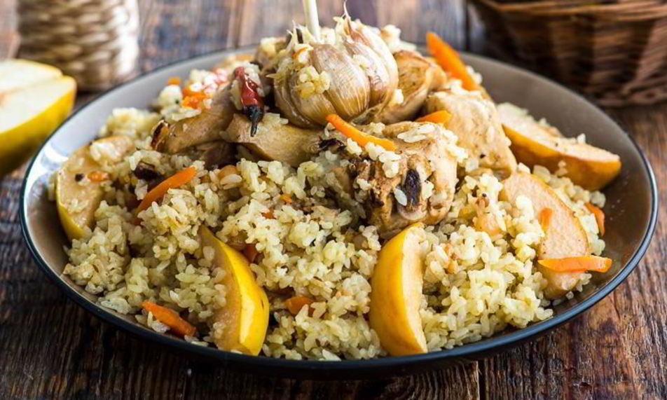 Рецепт плова с курицей и айвой