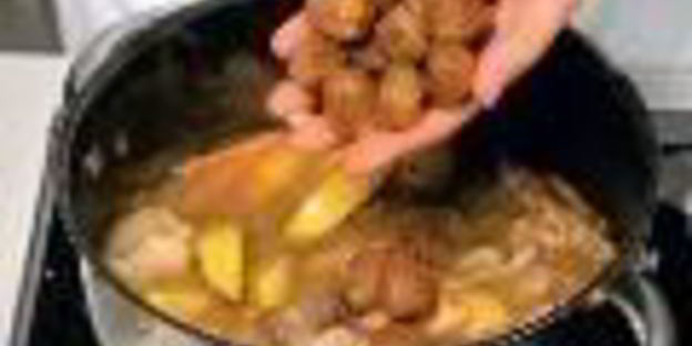 плов с курицей в кастрюле