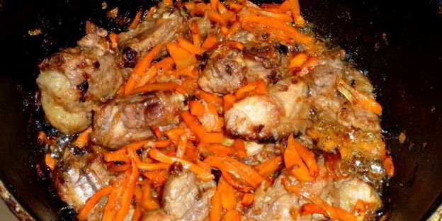 плов со свиными ребрышками