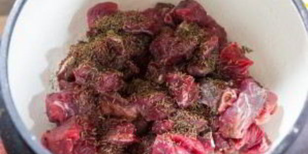 плов в чугунке в духовке