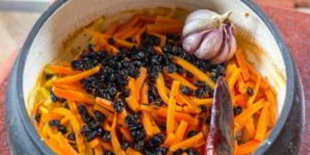 плов в чугунке в духовке