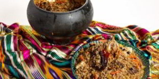 плов в чугунке в духовке