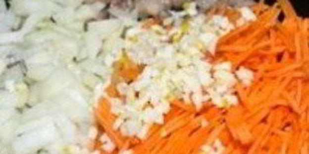 плов в мультиварке редмонд