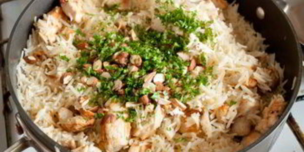 рисовый пилав с курицей и миндалем