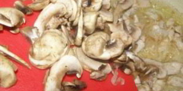 фрикасе из курицы с шампиньонами