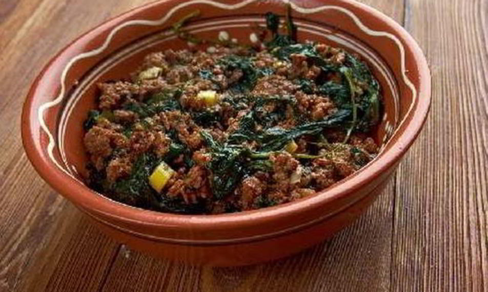 Рецепт мясного рагу со шпинатом