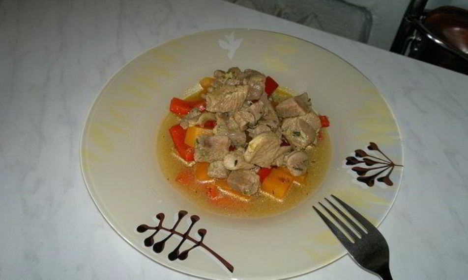 Рецепт овощного рагу с бедрома индеек