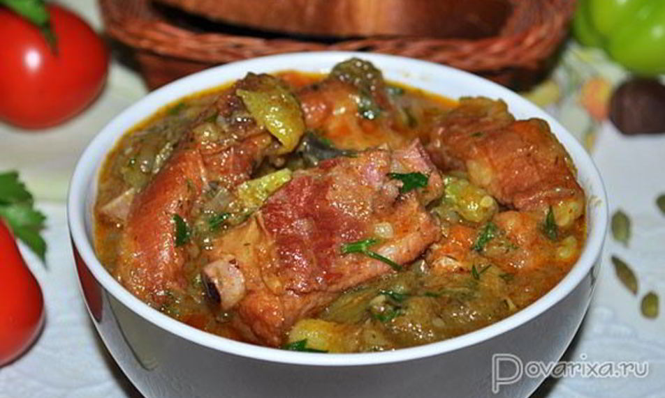 Рецепт овощного рагу с копчеными ребрышками