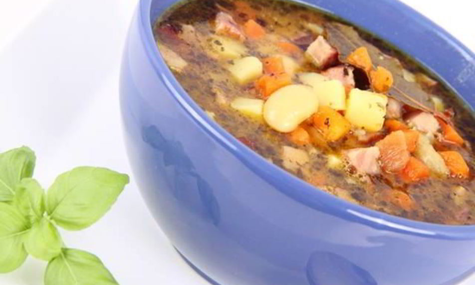 Рецепт овощного рагу с ветчиной и яблоком