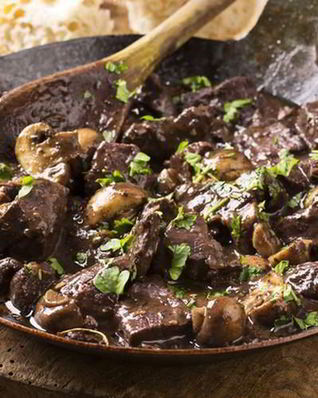 Рагу из оленины в пивном соусе