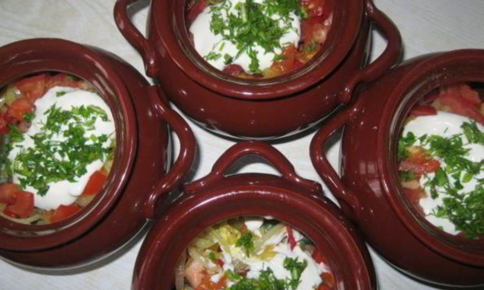 Рецепт рагу с мясом и стручковой фасолью в горшочке