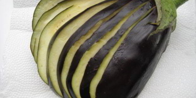 веер из баклажана с куриным рагу