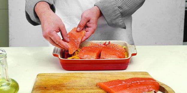 запеченное рагу из рыбы с перцем