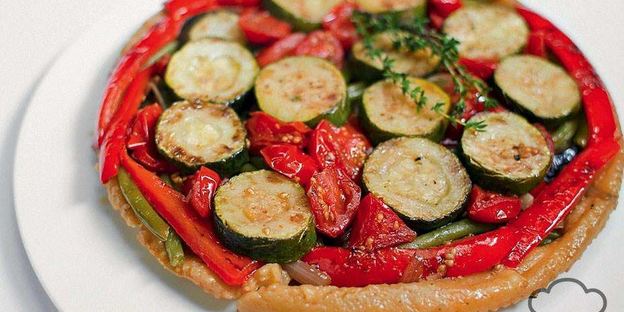 откидной рататуй с анчоусами