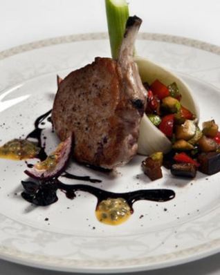 Рататуй с фенхелем и свиной корейкой