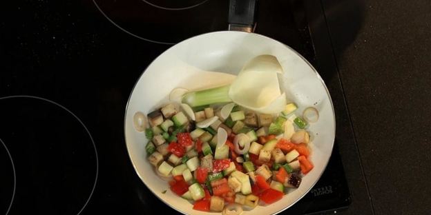 рататуй с фенхелем и свиной корейкой