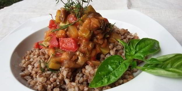 рататуй с гречневой кашей