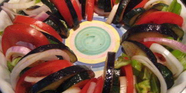 запеченные овощи рататуй с острой телятиной