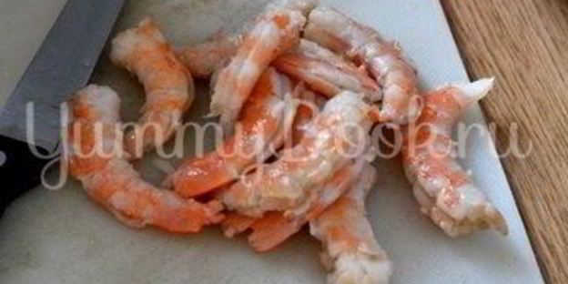 рисовая лапша с креветками и овощами