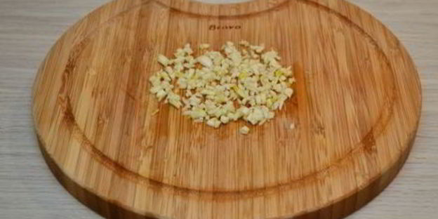 рисовая лапша с куриным филе и овощами