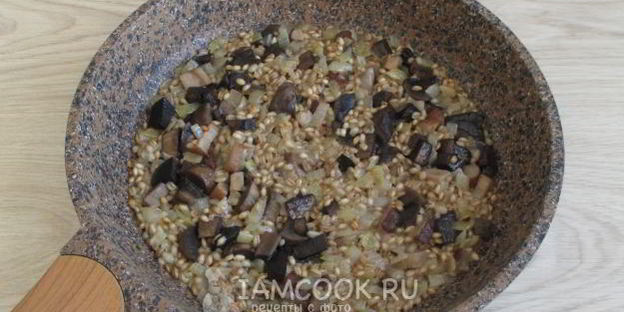 ризотто из перловки с грибами