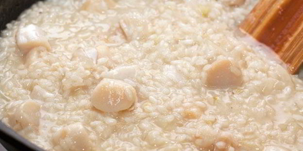 ризотто с морскими гребешками и шампанским