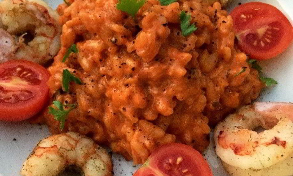 Рецепт томатного ризотто с креветками и помидорами черри