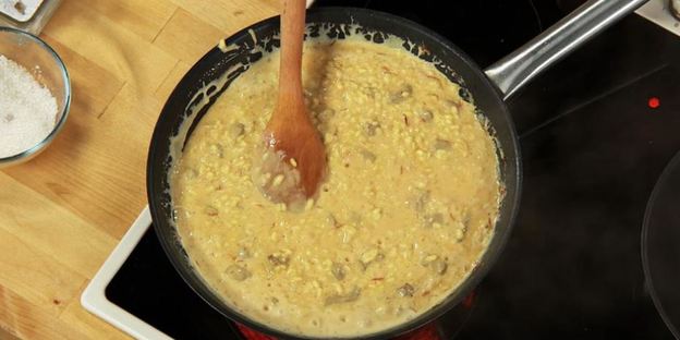 утиное филе с банановым ризотто