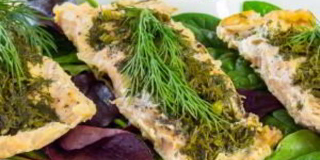 горбуша, запеченная с зеленью в фольге