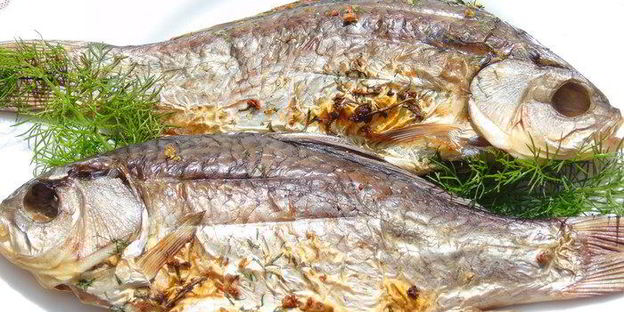 карась на гриле