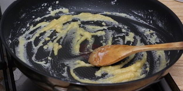 карась под хреновым соусом