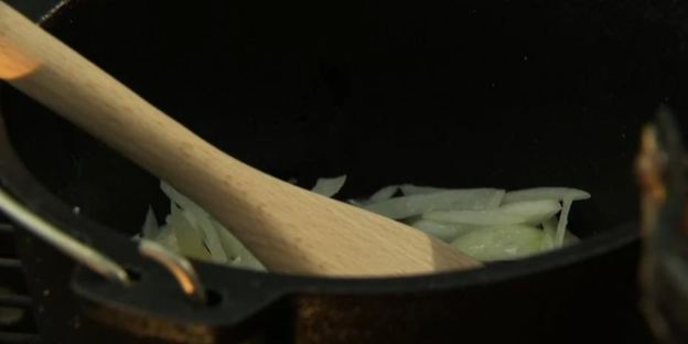 карп в углях с гречневой кашей