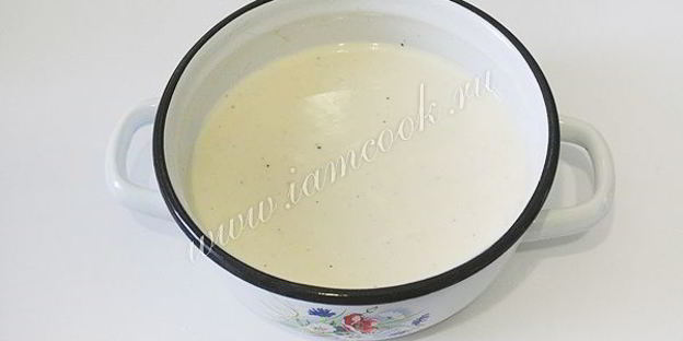 хек с луком в сметанном соусе в мультиварке