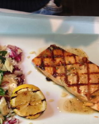 Семга на гриле в лимонном маринаде