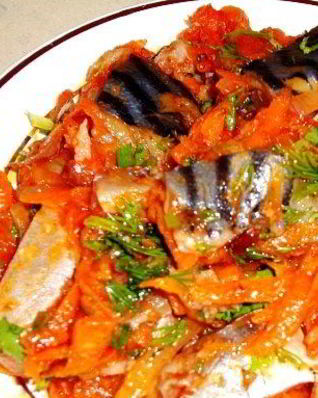 Скумбрия с морковью