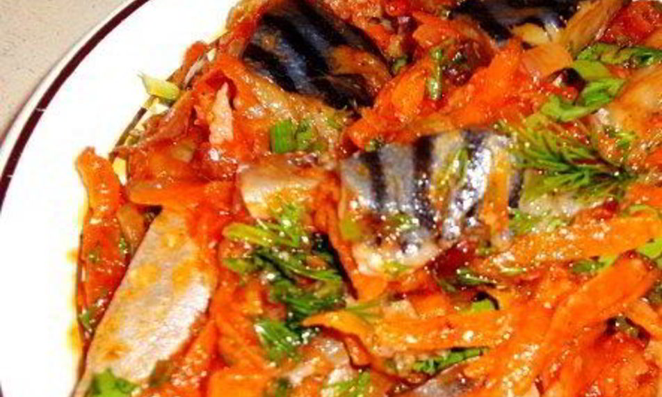 Рецепт скумбрии с морковью