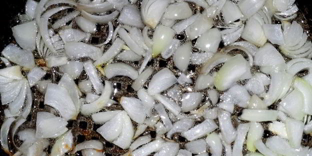 скумбрия тушеная с овощами