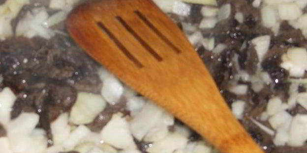 судак с грибами и сметанным соусом