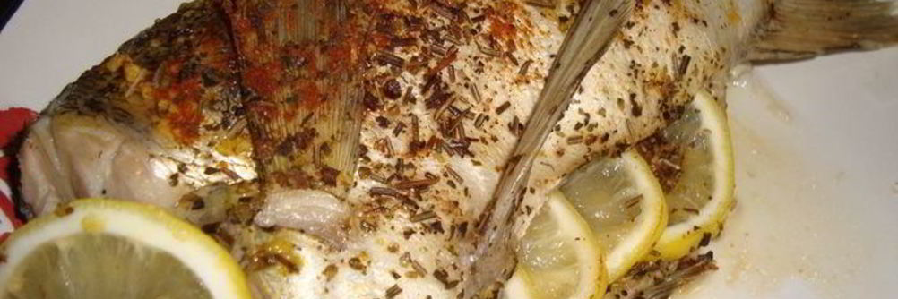 Судак с лимоном и розмарином