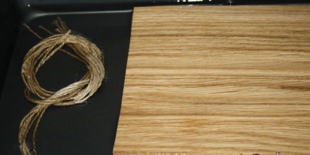 цельная рыба в гриль-бумаге на мангале