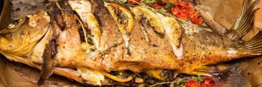 Запеченный карп