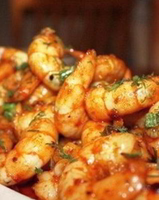 Запеченные креветки с лимоном и чесноком