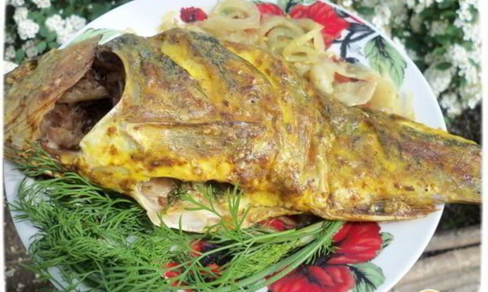 Рецепт запеченных зеркальных карпов