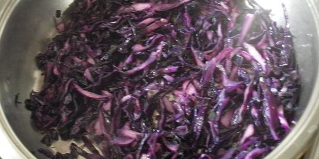 салат-гарнир из краснокочанной капусты и риса