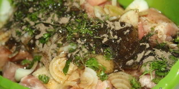 маринад для шашлыка с мятой, петрушкой и реганом