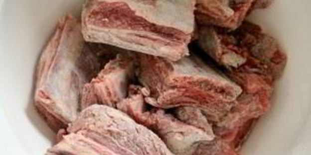 шашлык из бараньих ребрышек