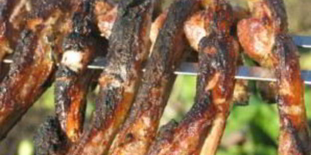 шашлык из бараньих ребрышек